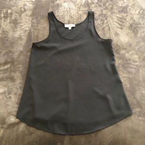 Women’s flowy tank